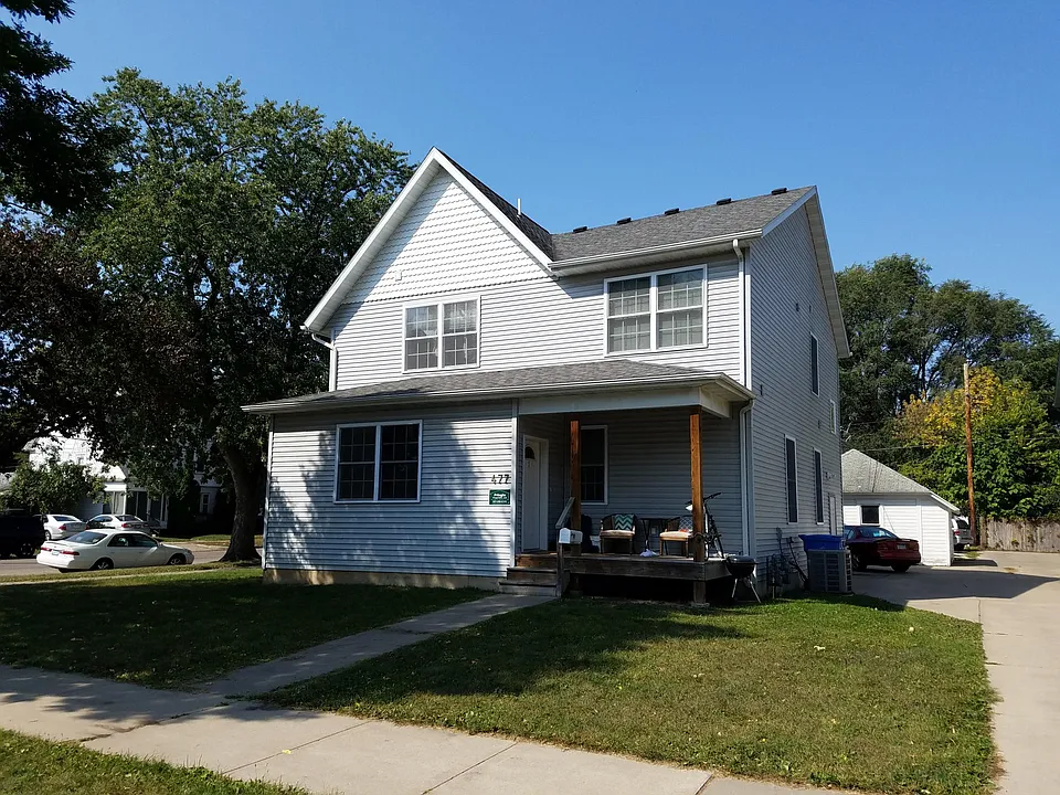 477 Harriet St #2