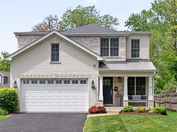 740 S Prairie Ave, Barrington, IL 60010