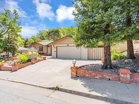 2nd image of 27 Terra Linda Drive