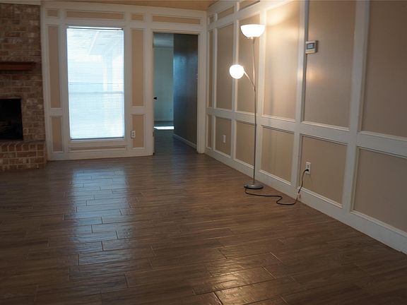 5th image of 1015 Stevenwood Ln