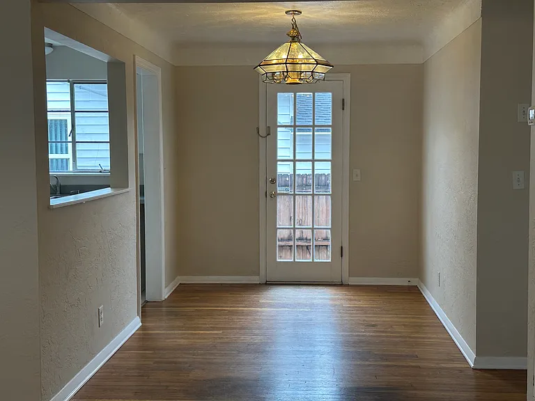 Dining Area w/ access to rear yard