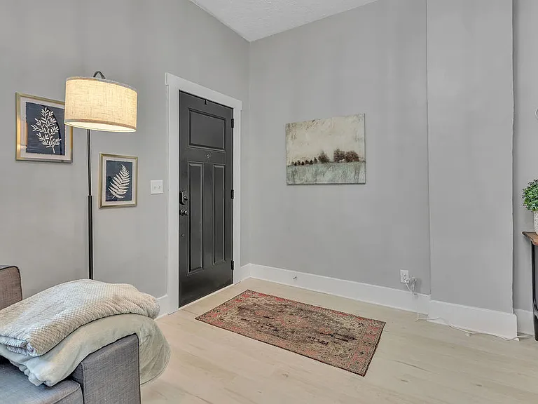 139 S 8th St #137 — Photo 3