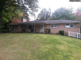 4111 Meadowview Dr NW, Canton, OH 44718