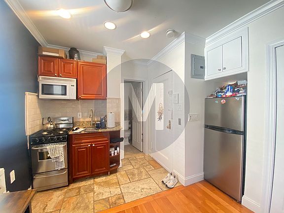 5th image of 400 E 63rd St APT 2C