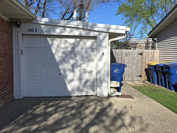 2nd image of 1025 Longaker Rd