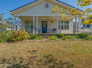 970 Anniversary Ln, Knoxville, TN 37914