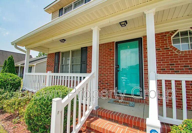 3006 Burton Dr — Photo 5