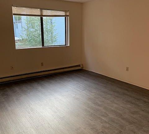 5th image of 27 147th Ave SE APT 4