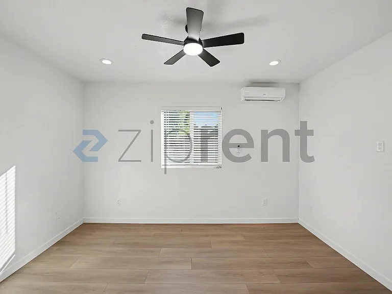 2814 1/4 West Ave #34 — Photo 7