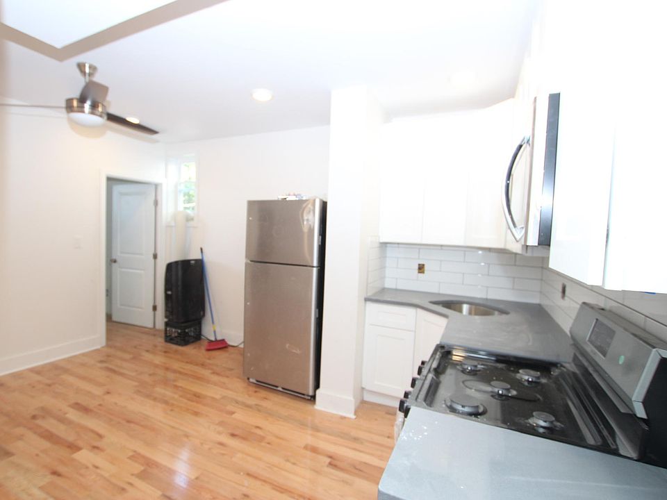1st image of 2813 W Girard Ave #2R