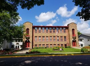 713 Madison St #106, Sauk City, WI 53583