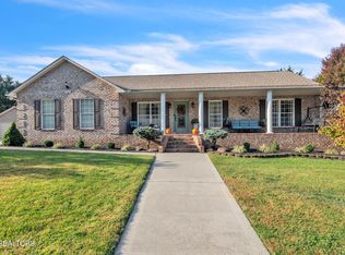 7055 Wrens Creek Ln, Knoxville, TN 37918