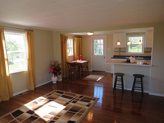 2nd image of 1003 West Franklin