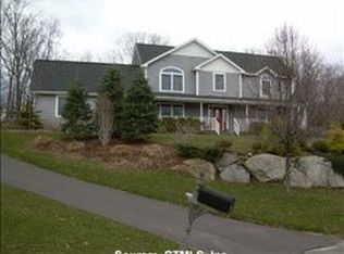 53 Heritage Dr, Prospect, CT 06712