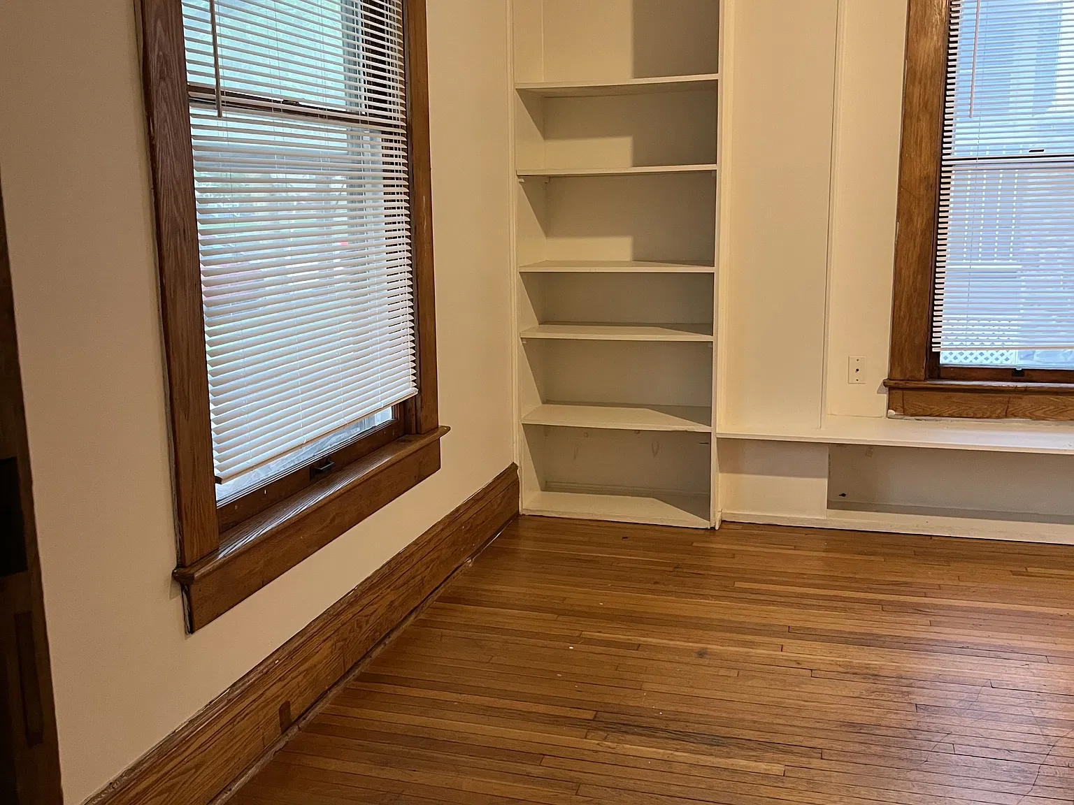 5)- 304 East Jefferson Street - 1 — Photo 4