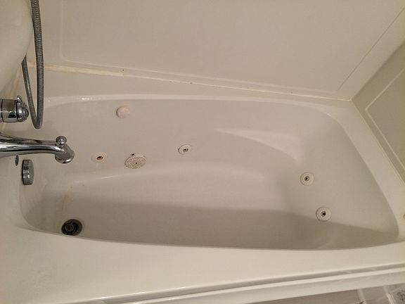 4th image of 5661 Speedway Dr