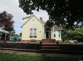 704 N 5th St, Vandalia, IL 62471