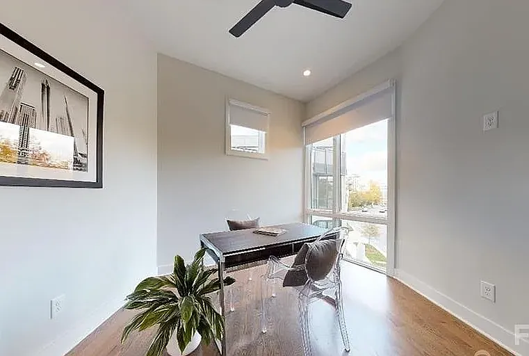 1056 Kenilworth Ave #1 — Photo 3
