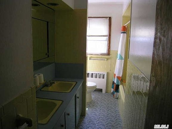 4th image of 34 East Ave