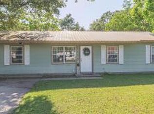 2429 Sycamore St, Pascagoula, MS 39581