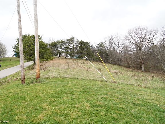 3rd image of Chichester Ln