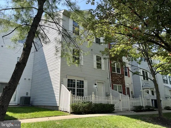 8928 Mallard Ct, Columbia, MD 21045