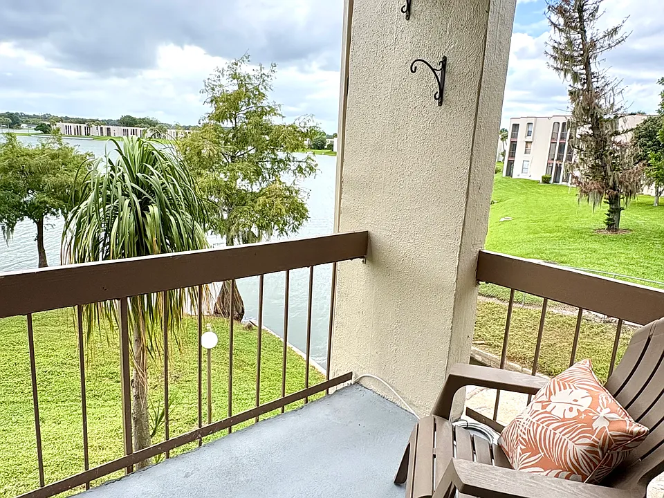 550 Orange Dr #3