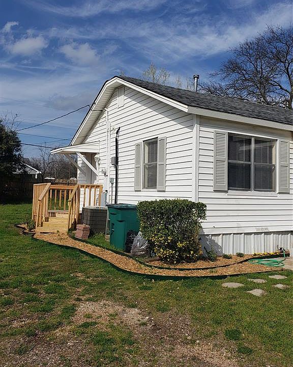 2nd image of 239 W Vinyard Rd