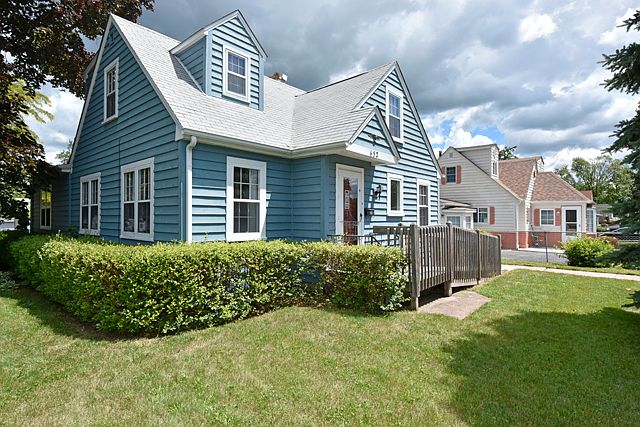 1st image of 632 N Cedarwood Cir