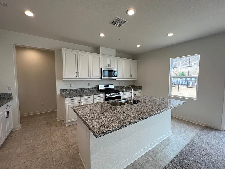 20649 Boxcar Ct — Photo 4