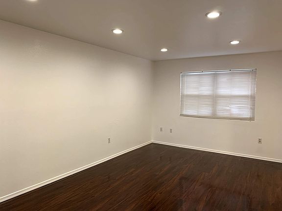 5th image of 810 Sledgehammer Dr