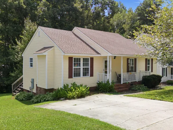 1037 Laurel Leaf Rd, Zebulon, NC 27597