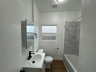 1249 W 23rd St #2 — Photo 19
