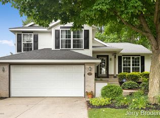 3629 Falling Leaf Dr SE, Kentwood, MI 49512