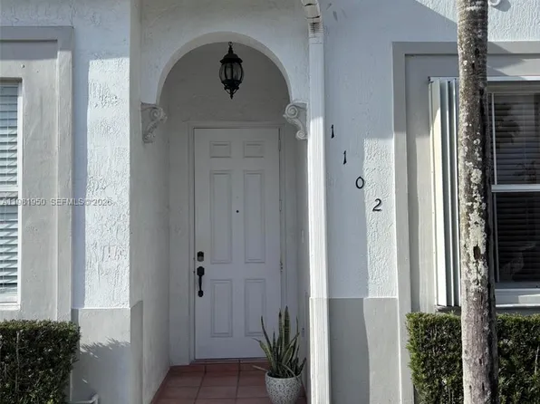5590 NW 107th Ave APT 1102, Doral, FL 33178