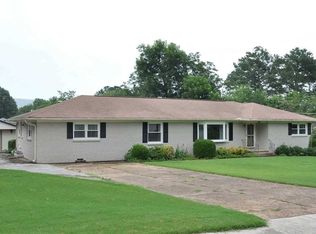 1001 Cole Dr SE, Huntsville, AL 35802
