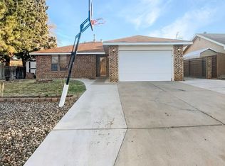 5824 Stratford Ave NW, Albuquerque, NM 87114