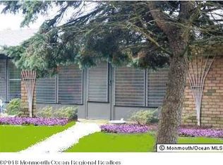 19C Yorkshire Ct, Manchester, NJ 08759