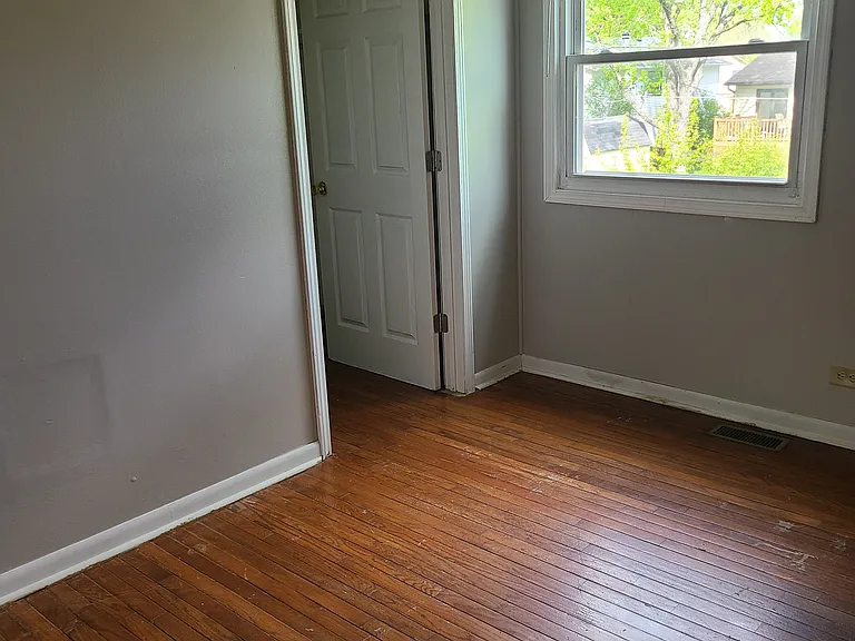 7499 Churchill Dr — Photo 4