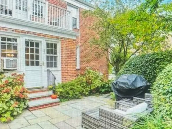 53 Putnam Park #53, Greenwich, CT 06830