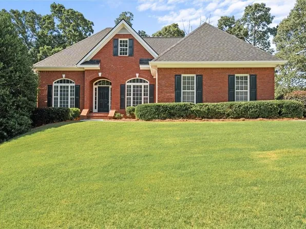 5831 Wembley Dr, Douglasville, GA 30135