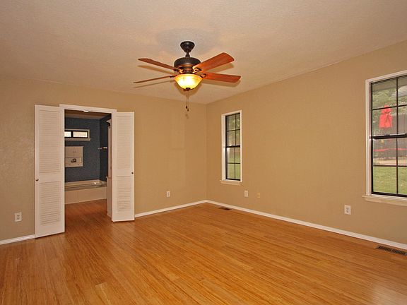4th image of 4305 Dahoon Dr