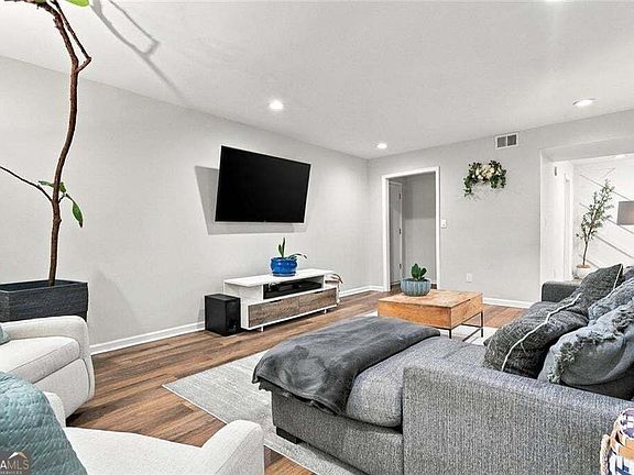 5th image of 6851 Roswell Rd Unit Q15