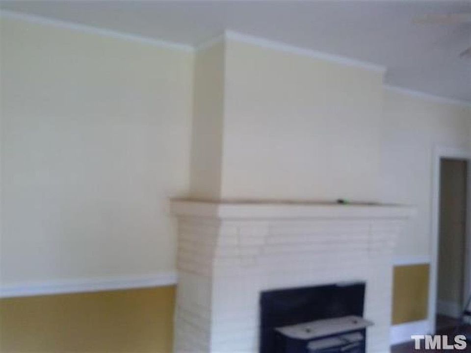 2nd image of 1017 Sunset Ave