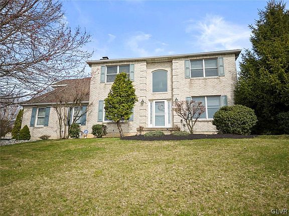 2nd image of 4101 Tamarind Dr