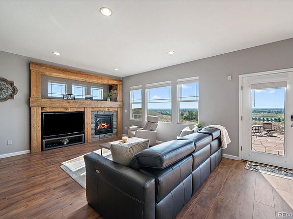 4th image of 12420 Verbena Street