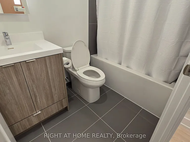 60 Central Park Dr #1707 — Photo 45