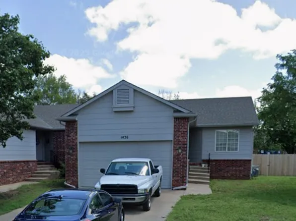 1436 N Glancey St, Andover, KS 67002