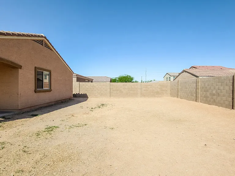 25422 W La Mont Ave — Photo 16
