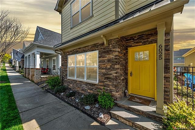 1st image of 6025 Bountiful St